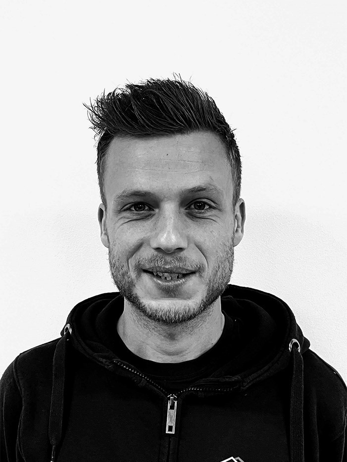 daniel-hausted